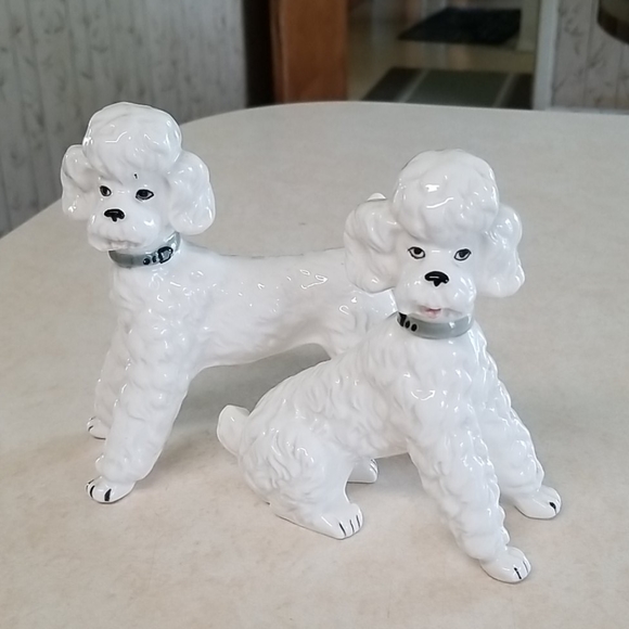 Set of 2 Vintage White Puddle Figurines